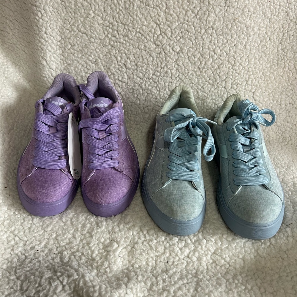 Indigo Women's Purple and Blue Sneakers